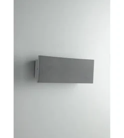 Applique a led biemissione "parker" in cemento grigio, 512lm Hot