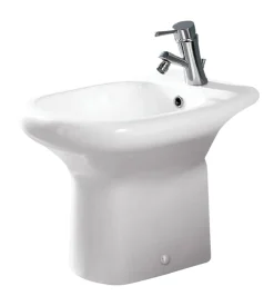 Bidet a terra in ceramica bianco "serie touring". Clearance